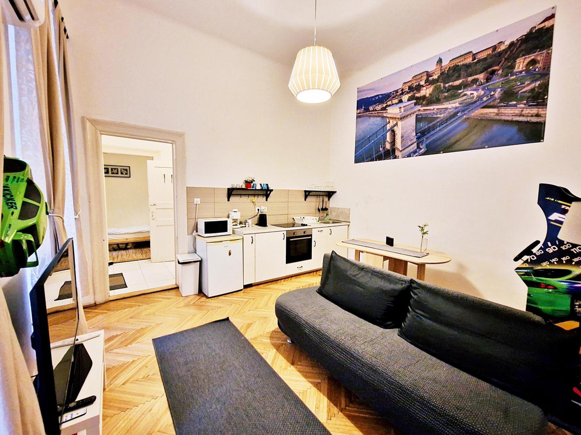 Free Parking Sega Rally Apartment Budapest Exterior photo